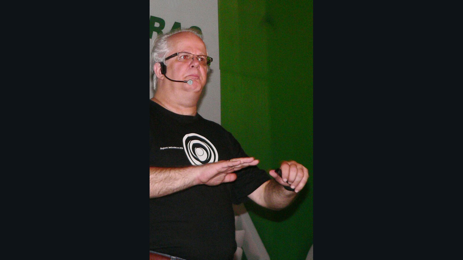 A. J. Gevaerd speaking at Campus Party Brasil. Photo by Victor Lopes via Wikimedia Commons, CC BY-SA 3.0.